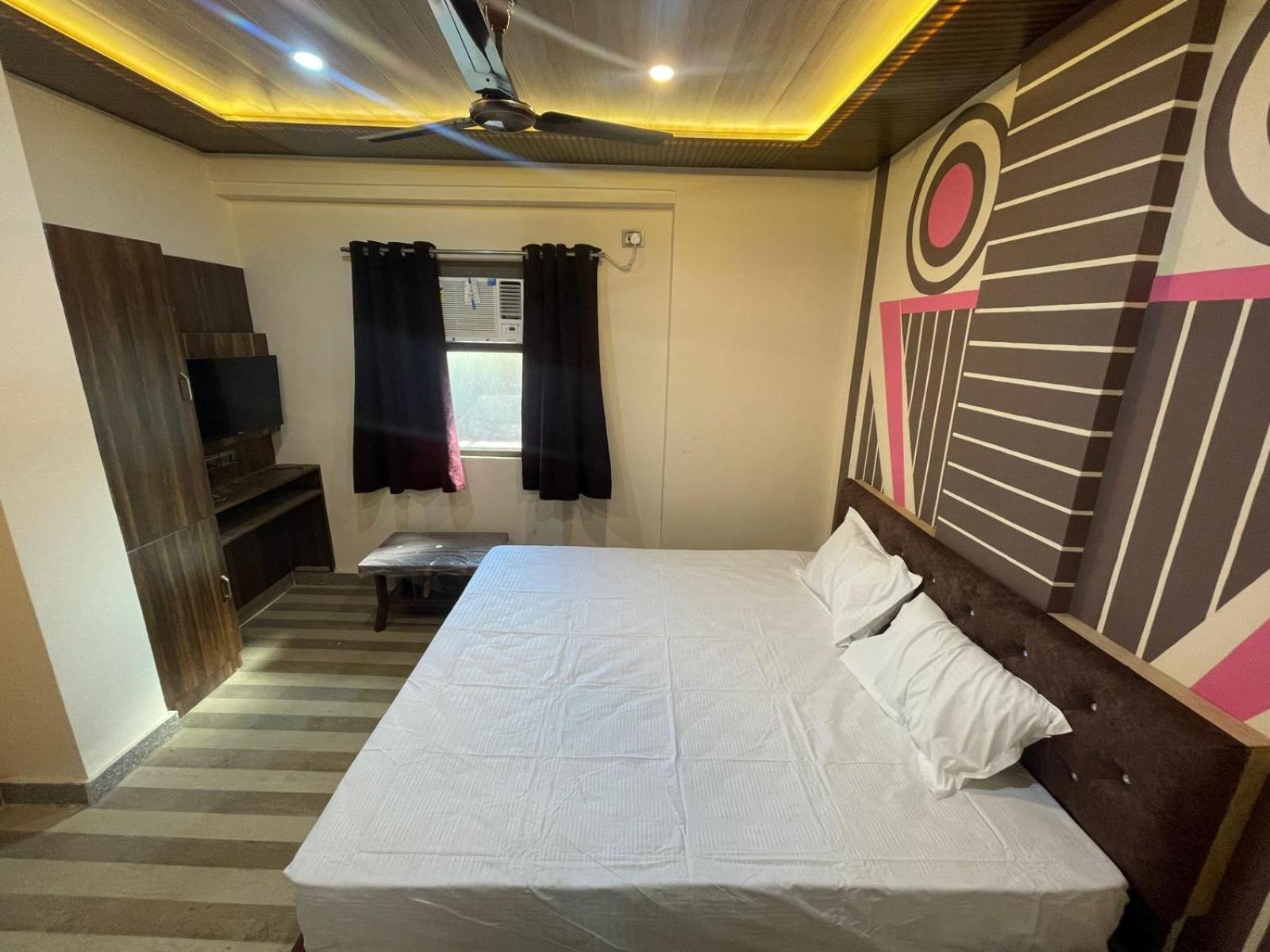 Himalaya Inn Guest House Varanasi Exterior photo